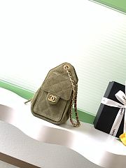 Kitlife Chanel 25s Drawstring Bucket Hobo Bag Green Beige Leather 20x22x12.5cm - 2