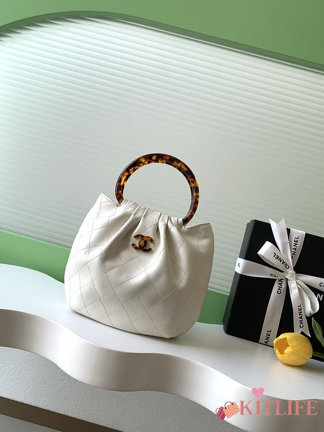 Kitlife Chanel Small Hobo Bag White Leather AS6022 18x24x12cm - 1