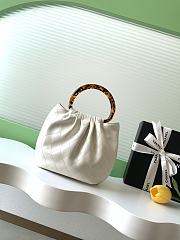 Kitlife Chanel Small Hobo Bag White Leather AS6022 18x24x12cm - 3