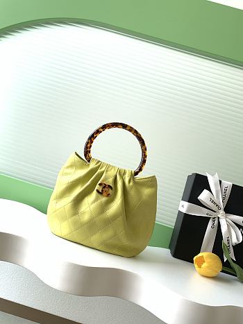 Kitlife Chanel Small Hobo Bag Yellow Leather AS6022 18x24x12cm 
