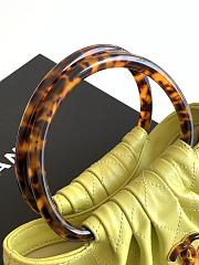 Kitlife Chanel Small Hobo Bag Yellow Leather AS6022 18x24x12cm  - 3