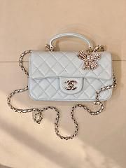 Kitlife Chanel Classic CF Mini Metal Handle Bag White 20x12x6cm  - 1