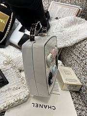 Kitlife Chanel 25B Eyeshadow Palette Chain Bag White 14×11×4.5cm - 6