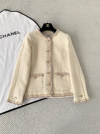 Kitlife Chanel 26C Off-white Tweed Coat