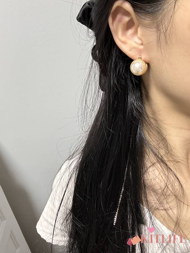 Kitlife Celine Pearl Stud Earrings - 1