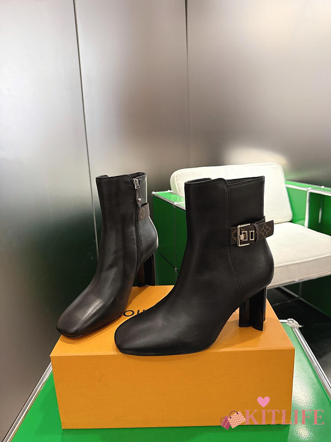 Kitlife Louis Vuitton Silhouette Ankle Boots in Black - 1