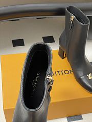 Kitlife Louis Vuitton Swing Ankle Boots Black  - 3