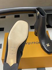 Kitlife Louis Vuitton Swing Ankle Boots Black  - 2