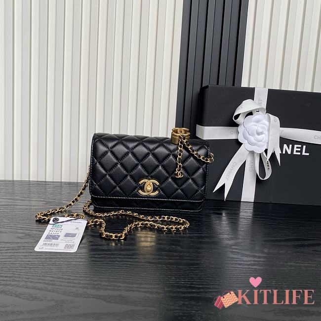 Kitlife Chanel Woc Bag Black AP3938 19cm - 1