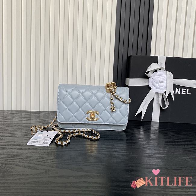 Kitlife Chanel Woc Bag Light Blue AP3938 19cm - 1