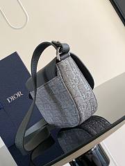 Kitlife Dior Mini Saddle Messenger Bag with Flap Grey 20x13.5x5.5cm  - 3