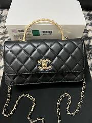 Kitlife Chanel Lambskin Quilted Crystal Top Handle Clutch With Chain Black 19cm - 1