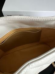 Kitlife Chanel Small Hobo Bag White 19x24x7cm - 4