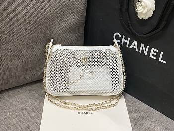 Kitlife Chanel 25ss Hollowed-out mesh Crescent Moon Bag White 15x21.5cm 