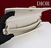 Kitlife Dior Embroidered Beaded White Chain Bag 21x11.5x4cm  - 3