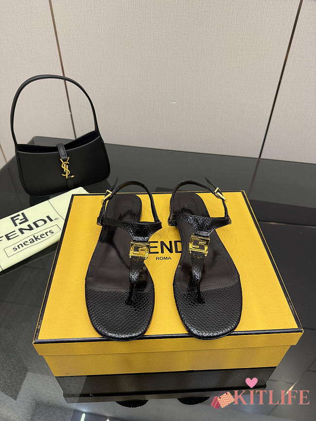 Kitlife Fendi Delfina FFold Dark Flip-flops Black Cowhide Leather  - 1
