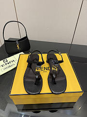 Kitlife Fendi Delfina FFold Dark Flip-flops Black Cowhide Leather  - 1