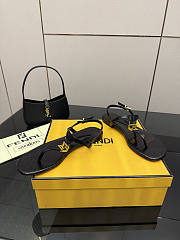 Kitlife Fendi Delfina FFold Dark Flip-flops Black Cowhide Leather  - 3