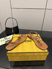 Kitlife Fendi Delfina FFold Dark Flip-flops Beige Cowhide Leather  - 3