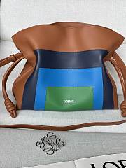 Kitlife Loewe x Albers Flamenco Medium Clutch Bag in Caramel & Green Nappa Leather 30x24.5x10.5cm  - 1