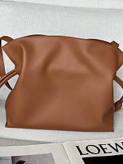 Kitlife Loewe x Albers Flamenco Medium Clutch Bag in Caramel & Green Nappa Leather 30x24.5x10.5cm  - 6