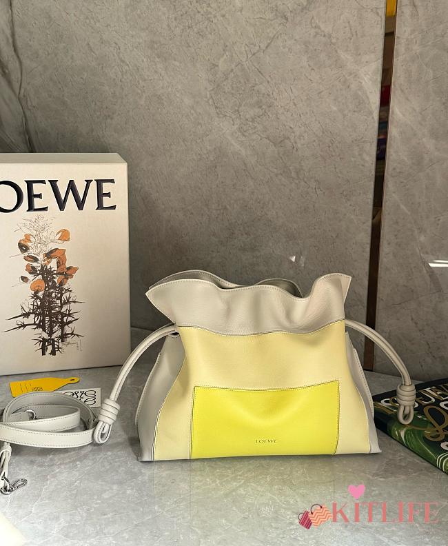 Kitlife Loewe x Albers Flamenco Medium Clutch Bag in Yellow & Off-white Nappa Leather 30x24.5x10.5cm - 1