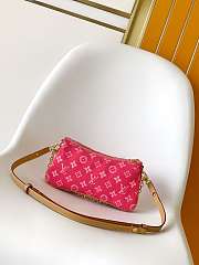 Kitlife Louis Vuitton Pochette Liv Bag Monogram Origine Rose Ruban M27719 24.5x13.5x6.5cm - 4