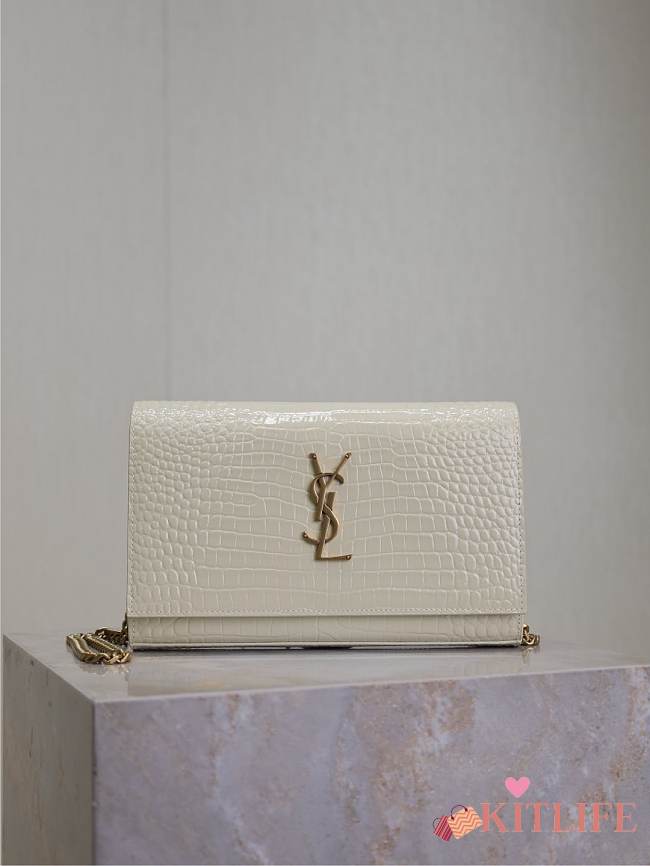 Kitlife Saint Laurent Quilted White Crocodile-embossed Leather Cassandre Chain Bag 743364 23x14x3cm  - 1