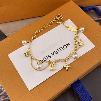 Kitlife Louis Vuitton Blooming Pearls Bracelet