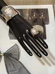 Kitlife Chanel 25S Silver Oval Mirror-Enamel Bangle with White Double C Enamel - 5