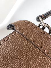 Kitlife Fendi Peekaboo ISeeU Small Bag Brown 20x11x15cm - 3