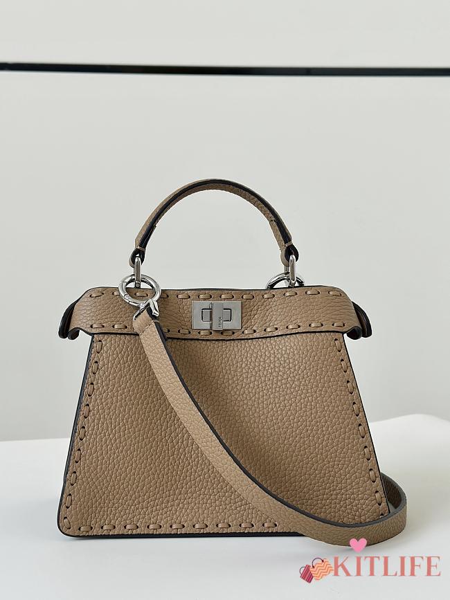 Kitlife Fendi Peekaboo ISeeU Small Bag Beige 20x11x15cm  - 1