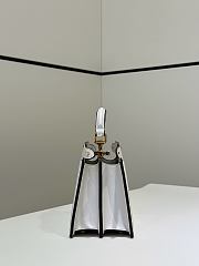 Kitlife Fendi Peekaboo ISeeU Small Bag White 20x11x15cm  - 5