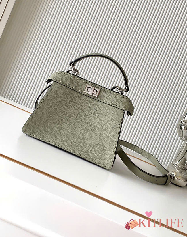 Kitlife Fendi Peekaboo ISeeU Small Bag Light Green 20x11x15cm  - 1