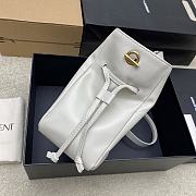 Kitlife Saint Laurent Jamie Medium Shoulder Pouch In White Lambskin 862712 26×18×11cm  - 4