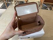 Kitlife Chanel Long Vanity With Chain Rose Brown Grained Calfskin, Imitation Pearl A96182 9.5x17x8cm - 6