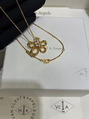 Kitlife Van Cleef & Arpels Gold Floral Necklace - 2