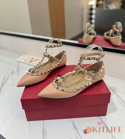 Kitlife Valentino Garavani Rockstud Beige Patent Leather Ballet Flats   - 1
