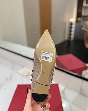 Kitlife Valentino Garavani Beige Patent Rockstud Ballet Flats - 3