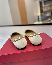 Kitlife Valentino Garavani White Patent Rockstud Ballet Flats  - 2