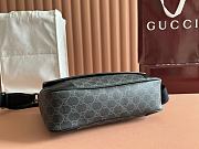 Kitlife Gucci GG Emblem Medium Crossbody Bag Black 821154 29×23×7.5cm - 5