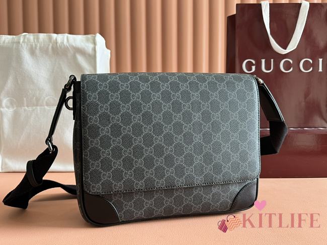 Kitlife Gucci GG Emblem Medium Crossbody Bag Black 821154 29×23×7.5cm - 1