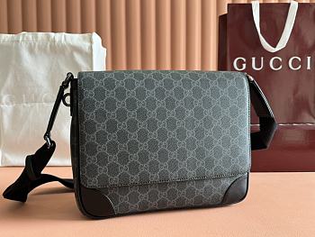 Kitlife Gucci GG Emblem Medium Crossbody Bag Black 821154 29×23×7.5cm