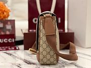 Kitlife Gucci GG Emblem Medium Crossbody Bag Beige 821154 29×23×7.5cm - 4