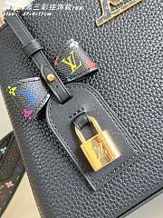 Kitlife Louis Vuitton x TM Capucines BB Bag Black with Tricolor Charm M48865 27x9x17cm - 5