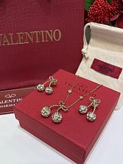 Kitlife Valentino New Gold Full-Diamond Cherry Bow Earrings  - 3