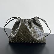 Kitlife Bottega Veneta Medium Dustbag In Intrecciato Green Khaki Calf Leather 796728 32x23x1cm  - 1