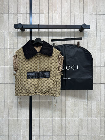 Kitlife Gucci GG Canvas Gilet With Leather Label Camel And Dark Brown 