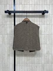 Kitlife Louis Vuitton Monogram Scarf Gilet Grey & Brown - 4