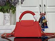 Kitlife Louis Vuitton Capucines East-West Mini Bag Red M27300 22x12x8cm - 4